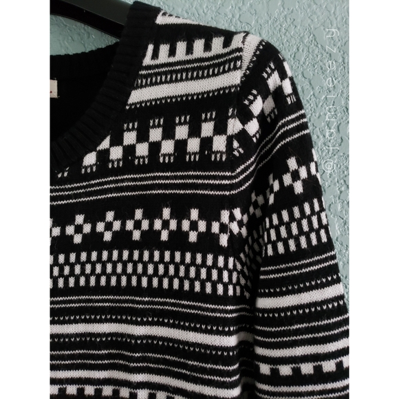 Merona | Mixed Stripe Crew Neck Light Knit Sweater - Picture 3 of 5